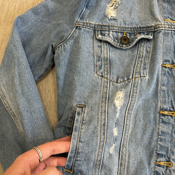 Button Up Jean Jacket - Picture 5 of 6